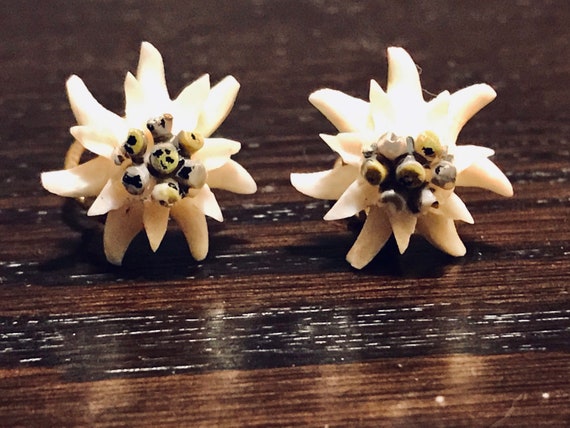 Edelweiss Flower Round Goldstone Drop Earrings Vintage Jewelry