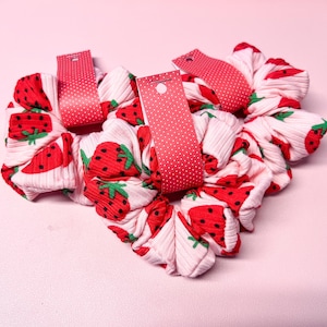 Pink red strawberry stretchy pony tail hair tie scrunchie