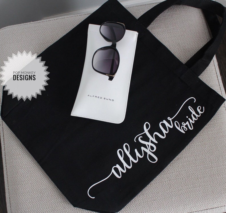 Bridal Party Gift Bridal Party Bridal Totes Personalized Bags Wedding Totes Personalized Totes Wedding Party Gift Bride