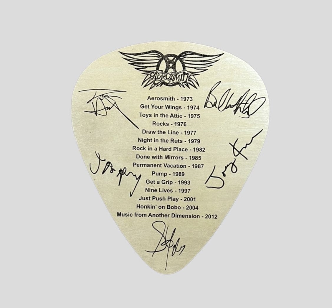 エアロスミス 特大ギターピック ディスコグラフィーと複製サイン入り