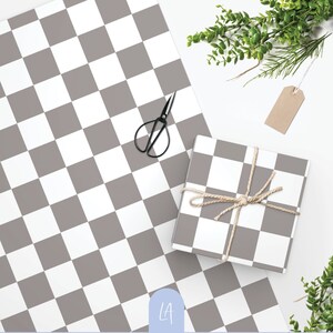 Checkered wrapping paper roll | Checker pattern | Great for Christmas and Birthdays and much more!