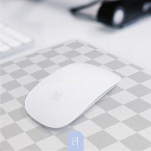 Mouse pad with checker pattern background | Cute aesthetic matt
