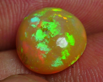 opal natural welo grade AAA round beauty color