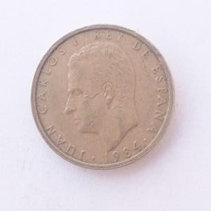 Vintage 1984 Spanish Coin – Rare Collectible Featuring King Juan Carlos of Spain