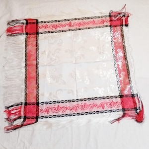 Handgefertigter Berber Seidenschal: Marokkanischer Boho Turban Wrap