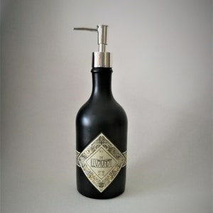 Soap dispenser, gin, illusionist, bathroom, accessory, upcycling