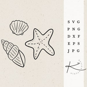 Pode incluir: Ilustração a preto e branco de uma concha, uma estrela-do-mar e uma concha. A imagem também inclui o texto "SVG, PNG, DXF, EPS, JPG" e o logótipo "K Design Studio".