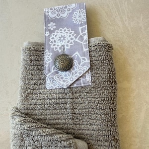 Premium modern hanging hand towel, kitchen hand towel, laundry hand towel, bathroom towel. As Fancy As Australia image 3