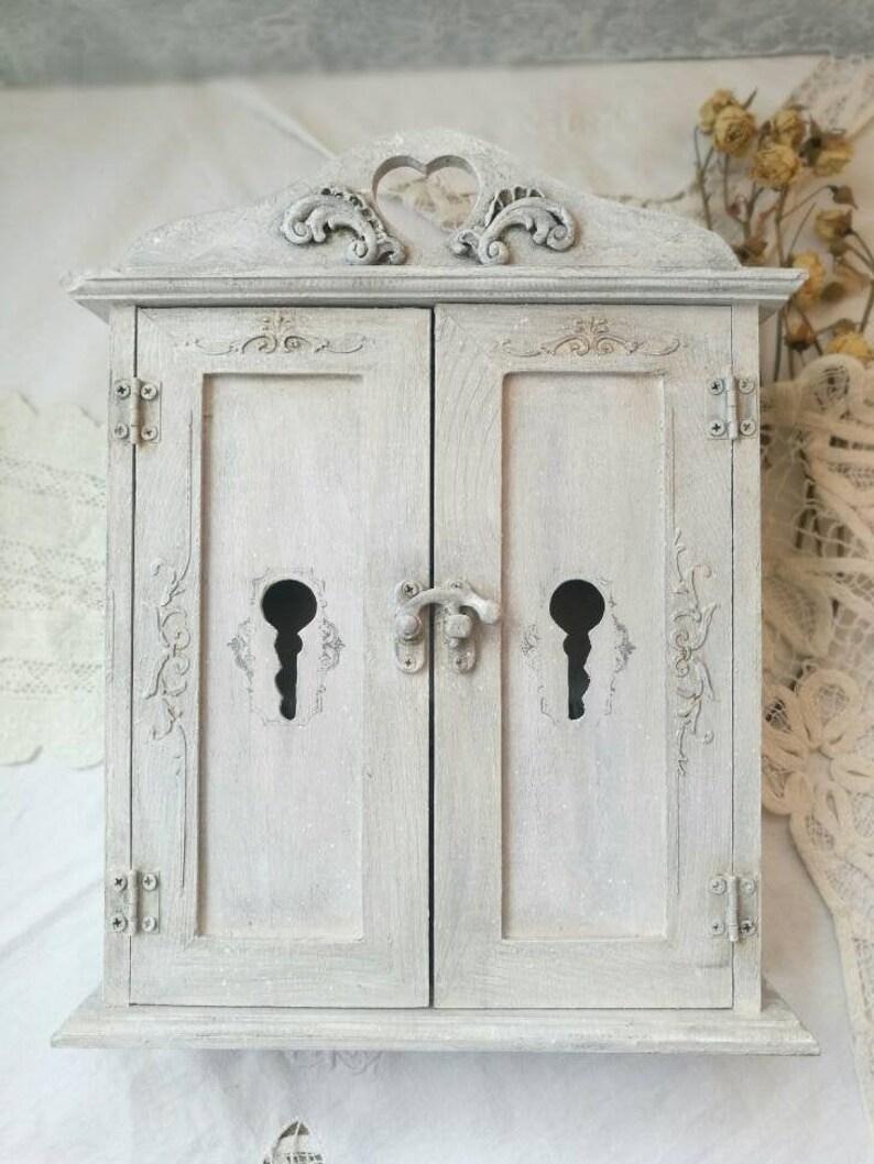 Large Vintage Wall Key Organizer Shabby Chic Wood Wall Key Etsy