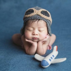 Newborn pilot costume suit outfit crochet aviator airplane crochet goggles cap hat beanie infant baby boy aviation photography photo props