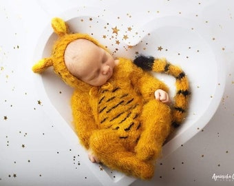 Baby Tiger costume knit crochet outfit suit jumpsuit hat bonnet newborn infant sitter boy girl gift Halloween photography photo shoot props