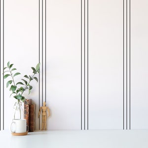 Striped Peel and Stick wallpaper / Black and white Stripes Removable wallpaper / Minimalist wallpaper - Self-adhesive or Traditional