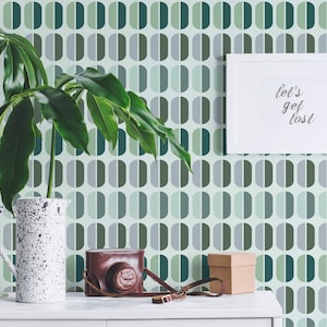 Green Retro Removable wallpaper / Self-adhesive or Traditional wallpaper with 70s pattern/ Retro Peel and Stick wallpaper