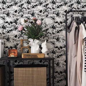 Traditional Fancy Walls Novelty Wallpaper