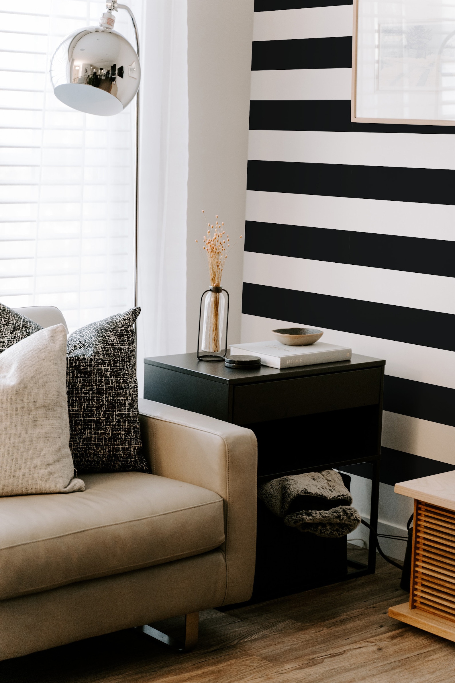 Black and White Horizontal Striped Removable Wallpaper / Bold Etsy UK