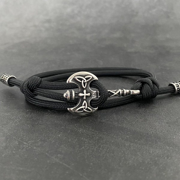 Viking Axe Bracelet - Adjustable Paracord Bracelet Featuring a Stainless Steel Nordic Axe Clasp