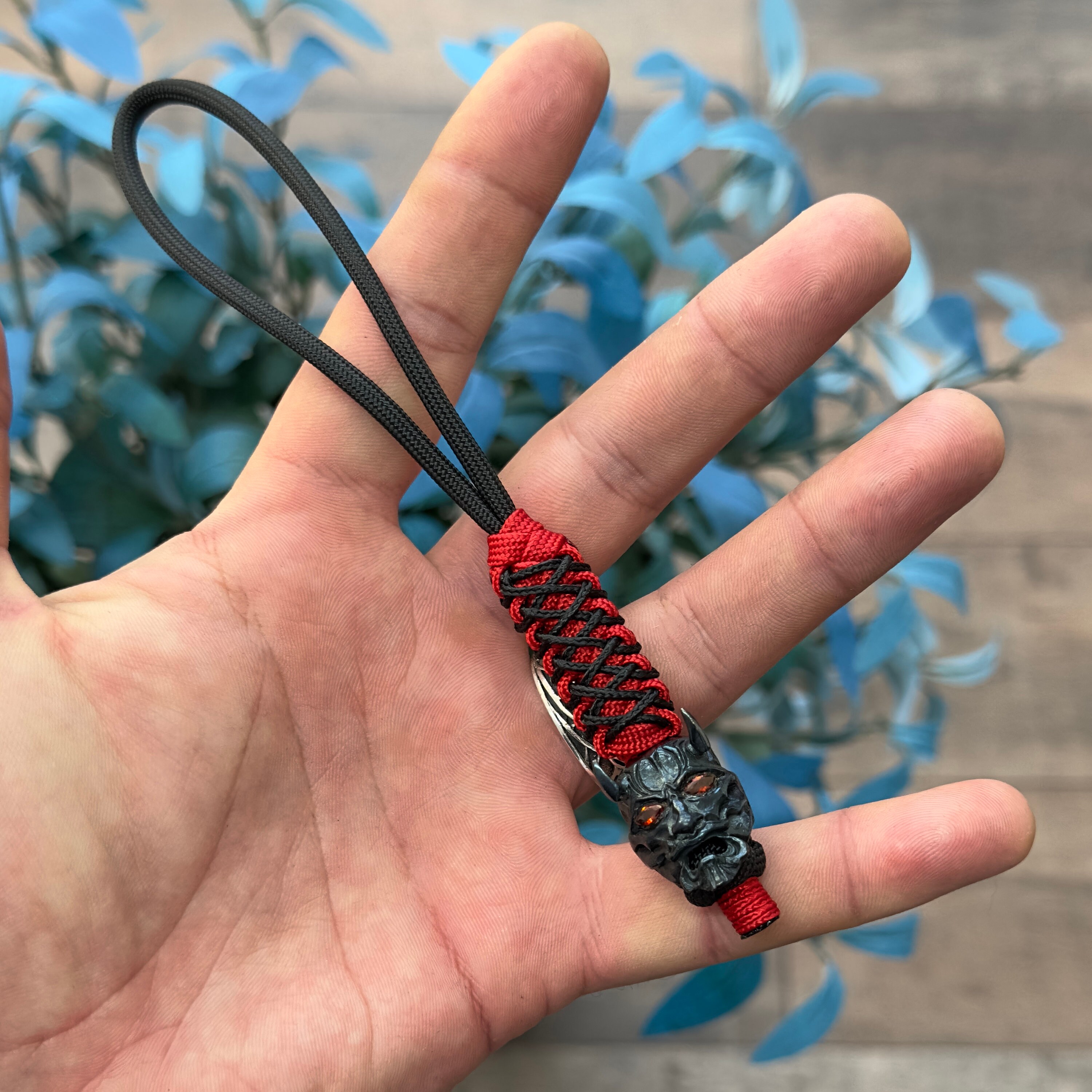 Demon Oni Lanyard, Paracord Lanyard, Paracord Keychain, Paracord Bead, Oni Mask, Knife Lanyard, Knife Bead