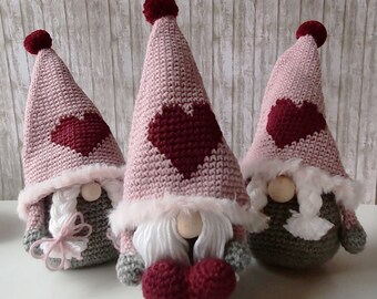 Scandinavin gnomes with red heart set of 3, Love gift for girlfriend, Love home decor, Girl room decoration, Teacher thank you gift,