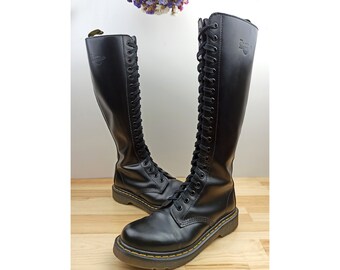 20 eyelet docs