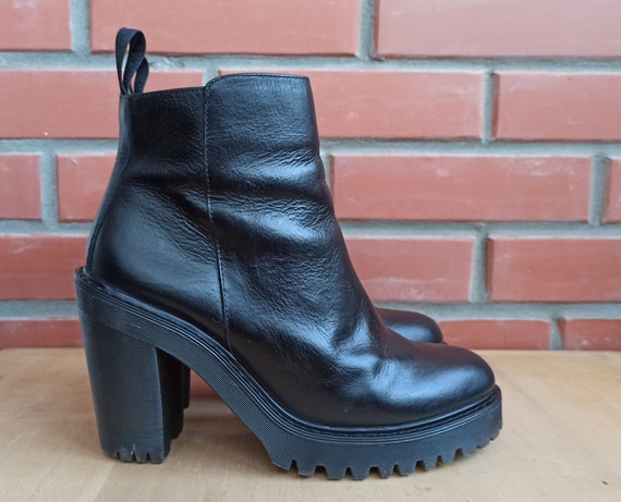 Dr Martens Magdalena 7 UK 9 US 41 EU High Heeled B