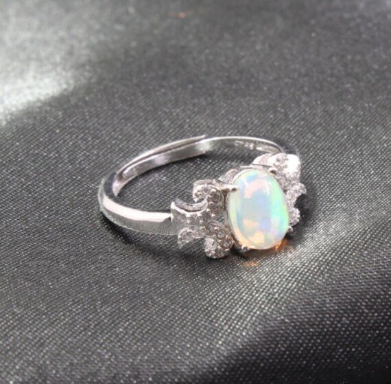 Natural Opal Silver Ring 925 Sterling Silver Oval Shape Ring Wedding Ring Anniversary Ring Engagement Ring Christmas /& New Year