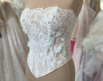 Bridal Chantilly Lace Corset with 3D Floral Appliqués – Handmade Wedding Bustier – Custom Made
