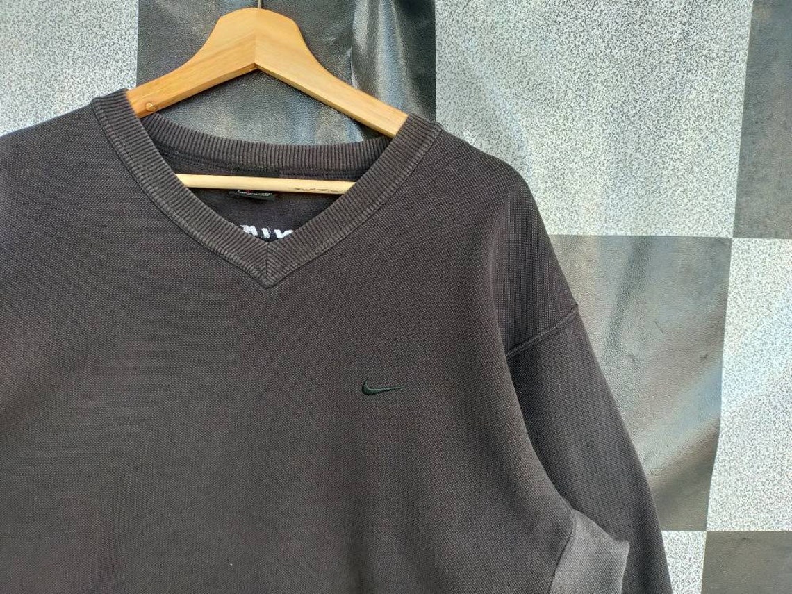 v neck nike sweater