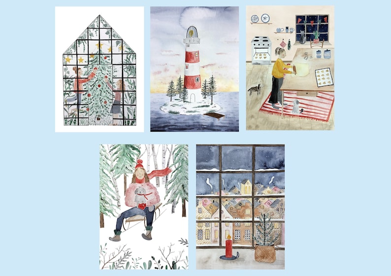 Puede incluir: Cinco ilustraciones de acuarela que representan escenas de invierno. La primera muestra a dos personas decorando un &aacute;rbol de Navidad dentro de un invernadero. La segunda muestra un faro rojo y blanco en una peque&ntilde;a isla en el agua. La tercera muestra a una persona horneando galletas en una cocina. La cuarta muestra a una persona sentada en un trineo en un bosque nevado. La quinta muestra una vista de ventana de un pueblo nevado con una vela encendida y un peque&ntilde;o &aacute;rbol de Navidad.