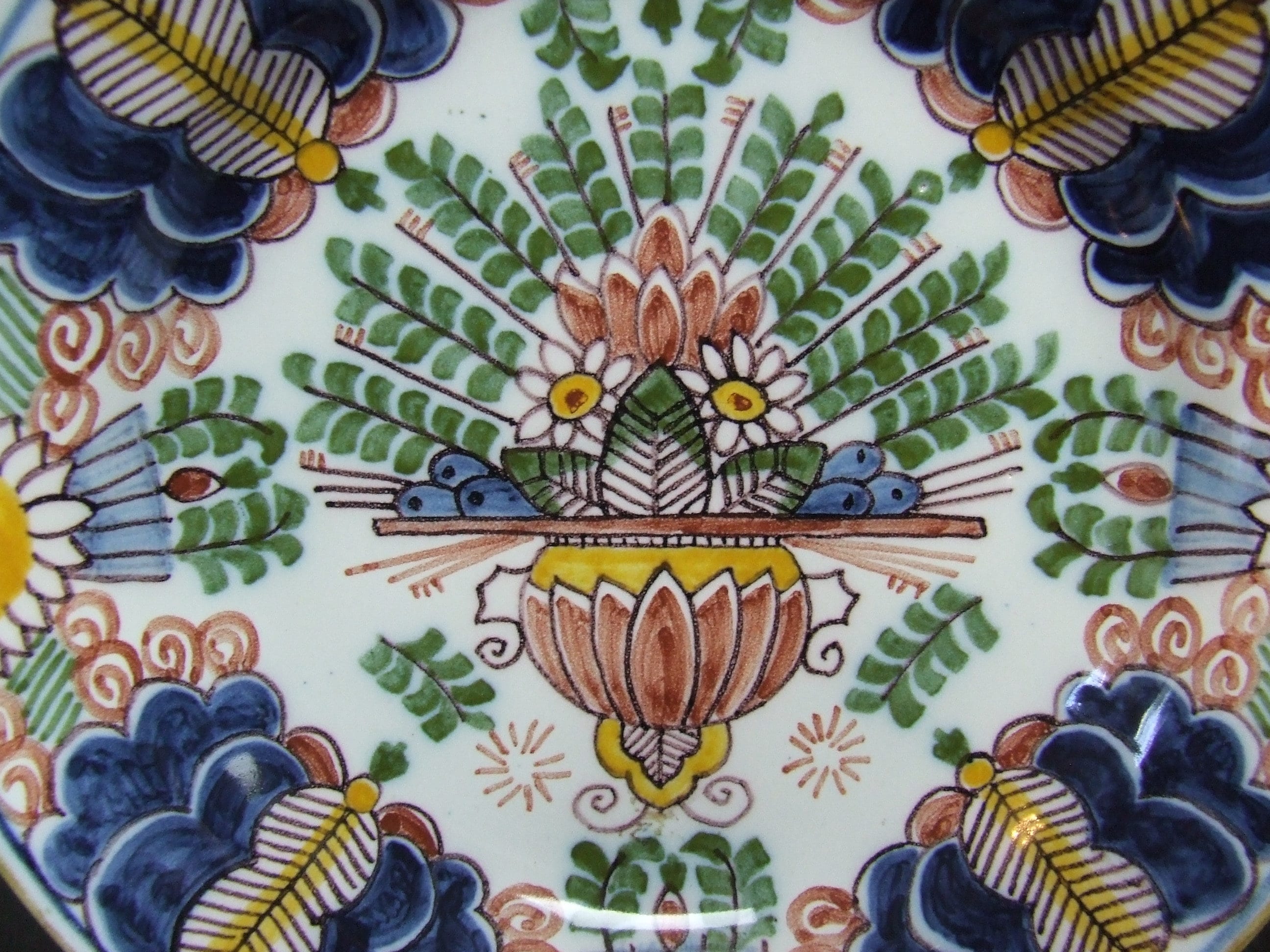 Tichelaar Makkum handpainted Delft style polychrome 'peacock