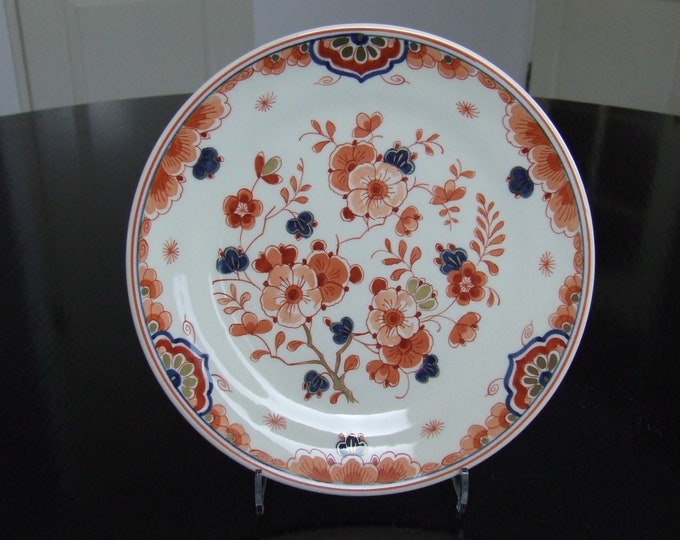 De Porceleyne Fles Delft medium sized handpainted imari "Pijnacker" dish / plate