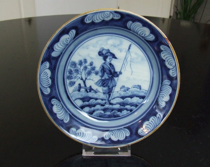 Tichelaar Makkum small to medium sized handpainted Delft style wall dish / plate (tin glaze) with sheep herder