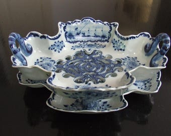 Tichelaar Makkum handpainted Delft tin-glaze quatrefoil fruit bowl / strainer