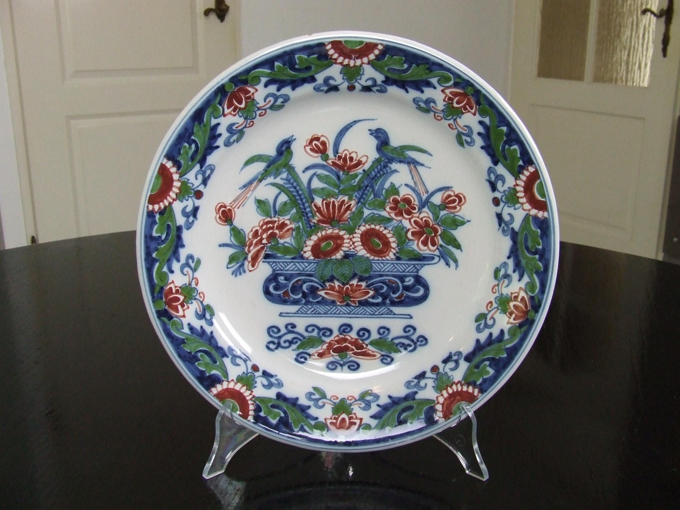 Tichelaar Makkum handpainted polychrome tin glaze Delft style dish