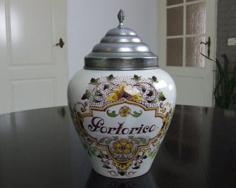 Tichelaar Makkum medium to large sized handpainted Dutch tobacco storage jar
