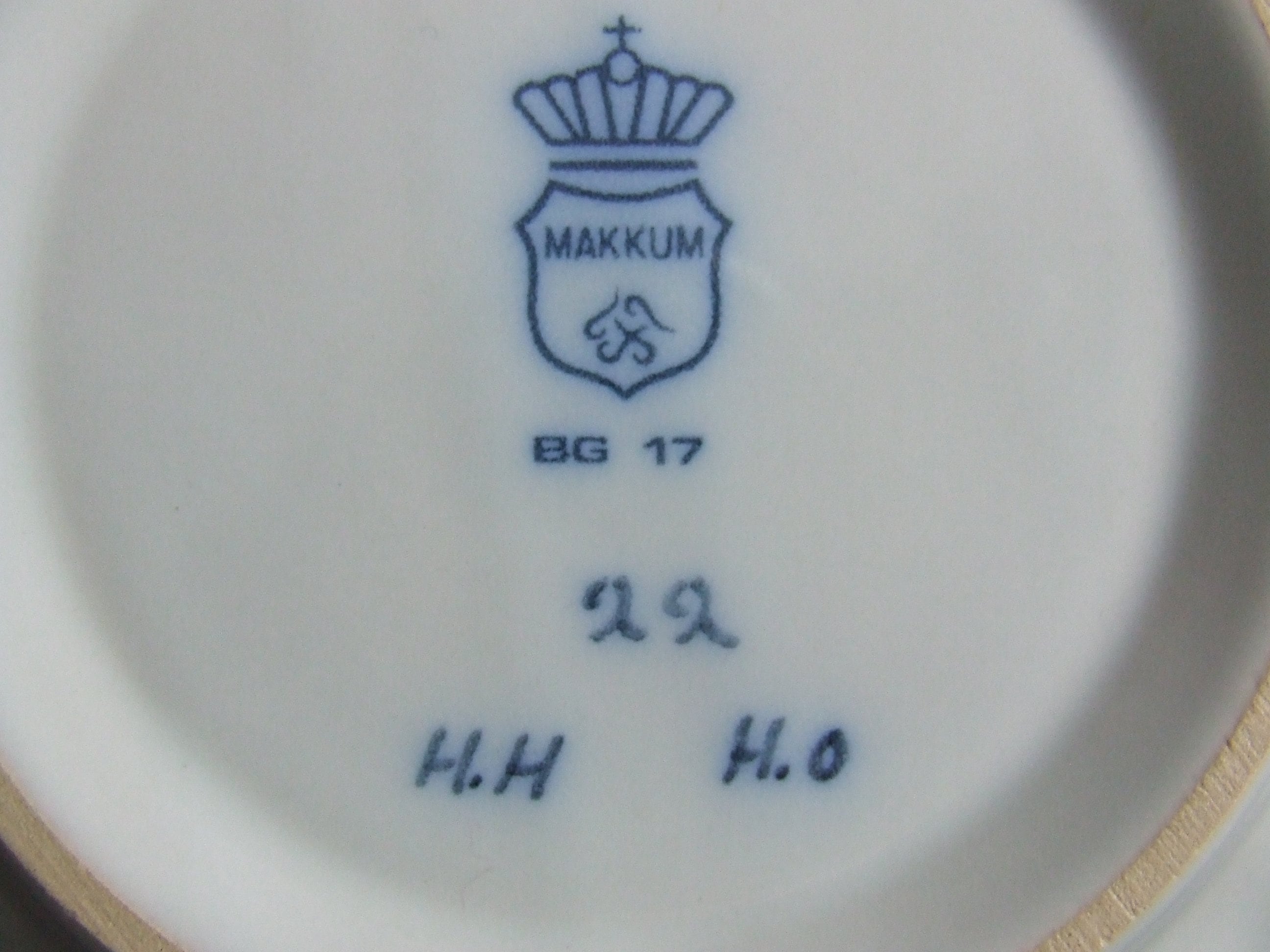 antique Tichelaar Makkum Holland, delft blue & white Charger