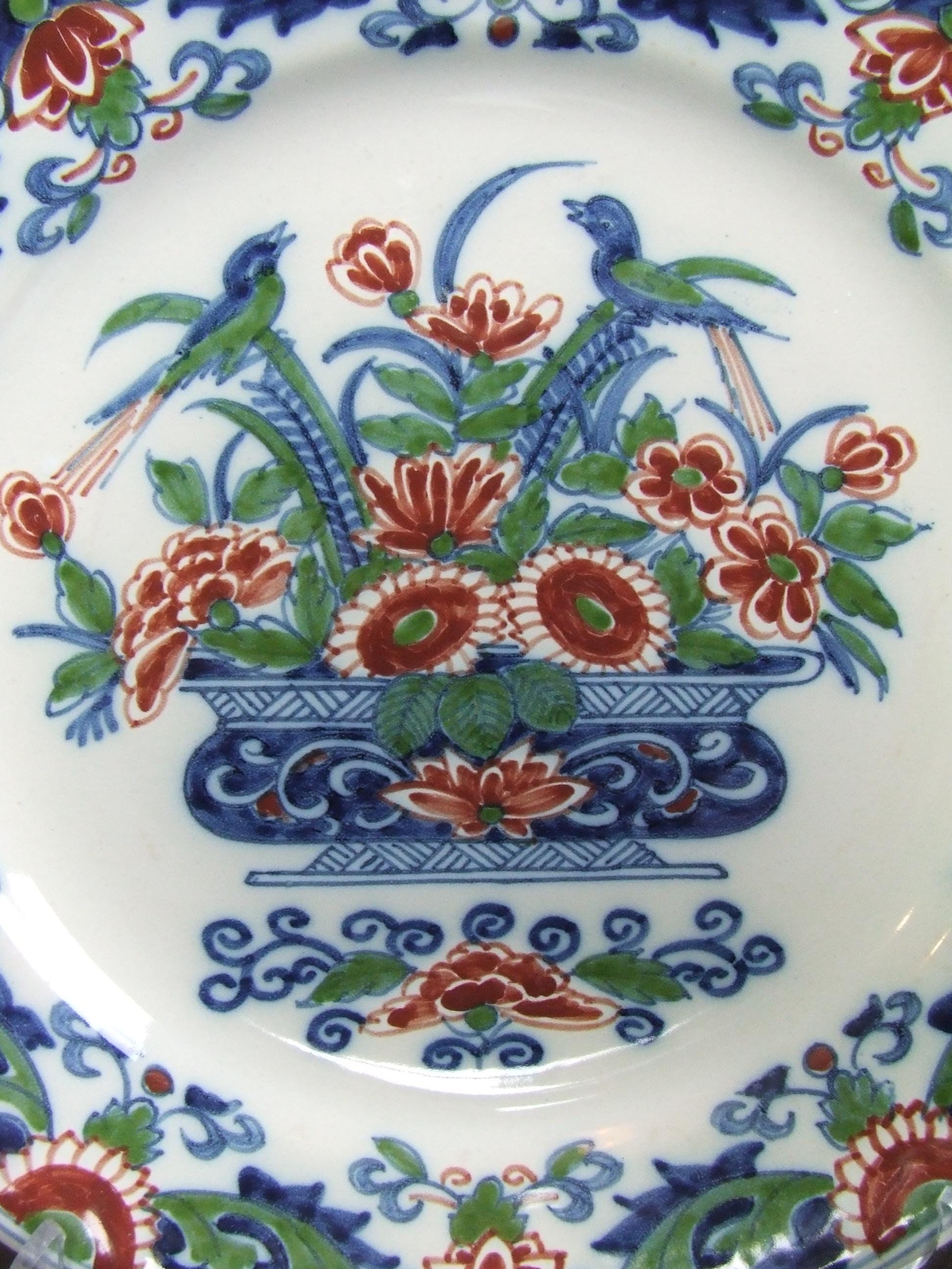 Tichelaar Makkum handpainted polychrome tin glaze Delft style dish