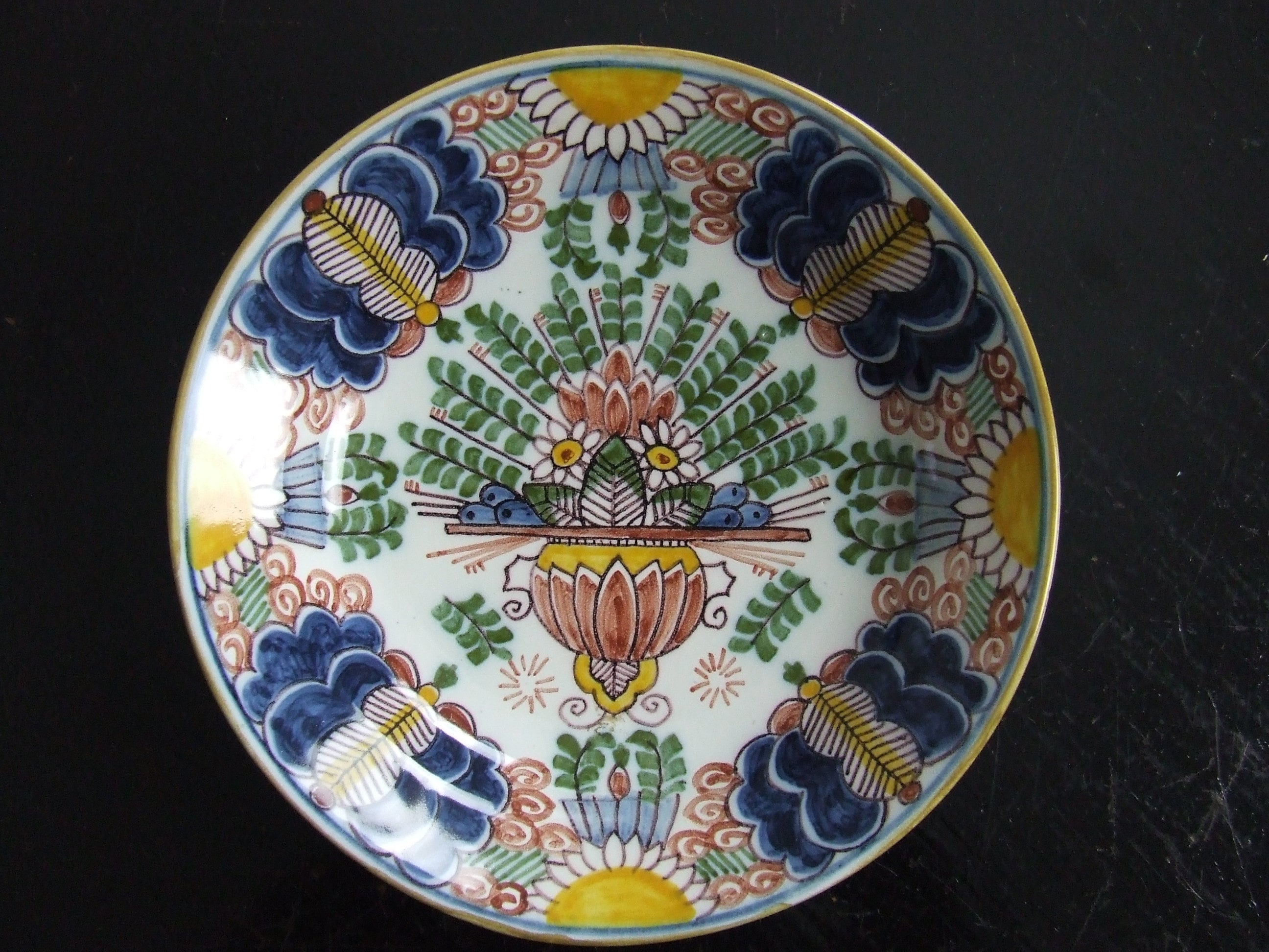 Tichelaar Makkum handpainted Delft style polychrome 'peacock