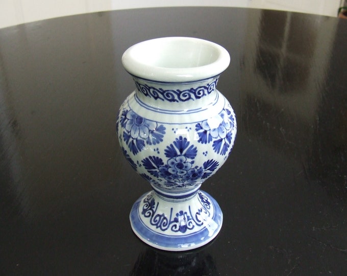 De Porceleyne Fles small handpainted blue Delft flower vase or flower pot