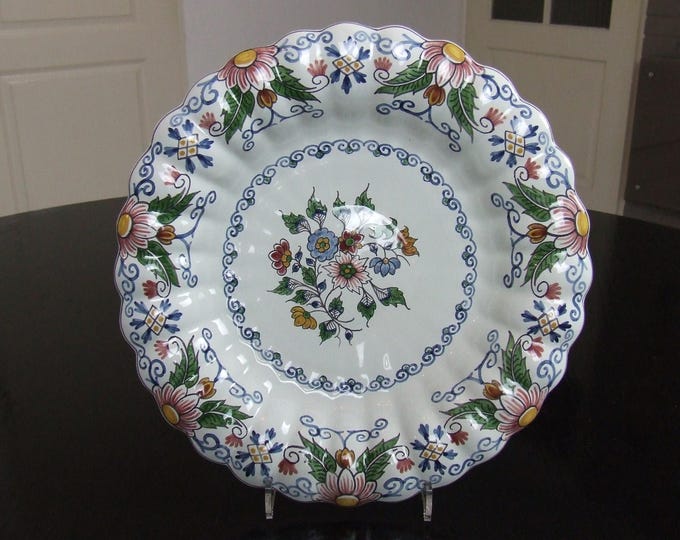 Hendrik van der Wal Makkum handpainted Delft style scalloped and fluted dish / plate (tin glaze)