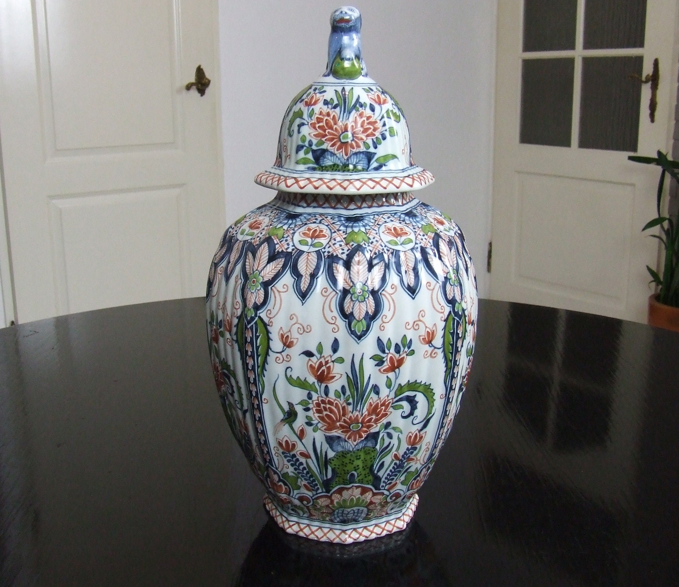 Tichelaar Makkum large tin glazed handpainted Delft style