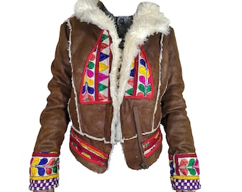 Banjara leren jassen bontjas kutchi meerkleurig geborduurd, antieke banjara etnische handgemaakte jas vintage handborduurwerk