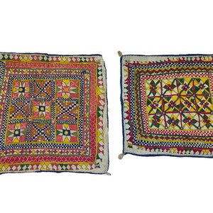 2er-Set Vintage Kutch Tribal Indianer Tapisserie 21 cm x 21 cm, ethnischer Banjara Wandbehang, rustikales Dekor Tapisserie Wandbehang, Vintage Embroide