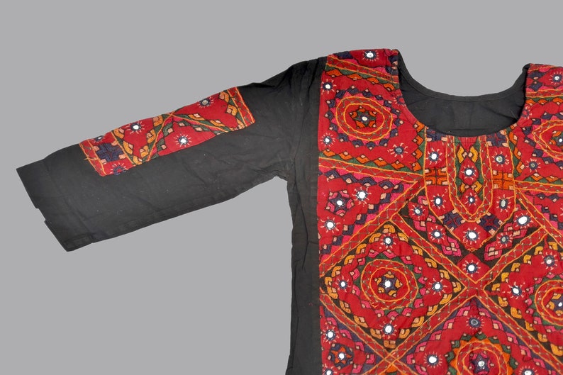 Vintage Authentic Tribal Banjara Rabari Choli Gypsy Belly Dance Top,Banjara Choli Women/'s Tribal Gypsy DanceDanewear India Rajastan Vintage