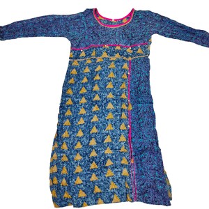 Vestido Kurti estampado de algodón de diseñador con trabajo, vestido Kurti de algodón casual con estilo indio para mujer, vestido superior de algodón étnico, túnica superior kurti para mujer