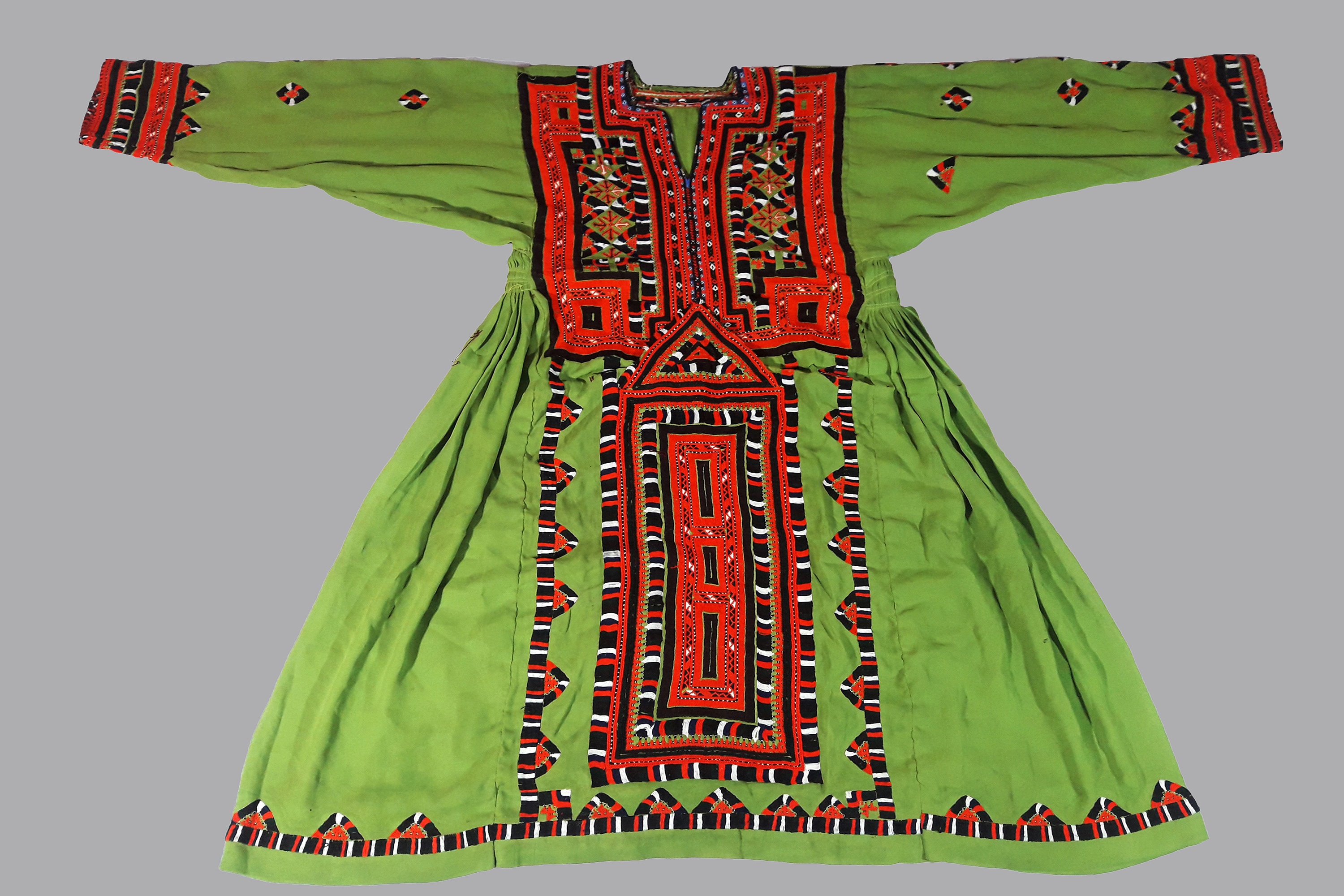 Balochi frock design 2025