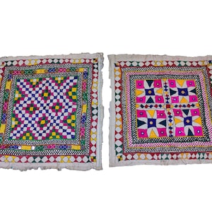 2er-Set Vintage Kutch Tribal Indianer Tapisserie 22 cm x 21 cm, ethnischer Banjara Wandbehang, rustikales Dekor Tapisserie Wandbehang, Vintage Embroide