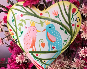 HEART made of metal with bird. Shabby Chic. Easter Gift!