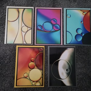 Hermoso juego de papelería, doble tarjeta, postal, fotografía macro, óleo sobre agua.