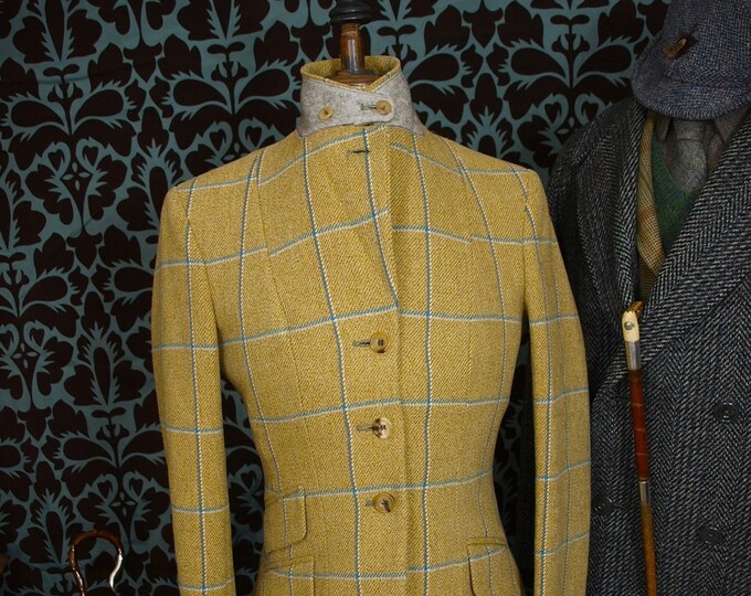 Expensive Bespoke Bookster Ladies Tweed Hacking Jacket in a size 32 inch Small