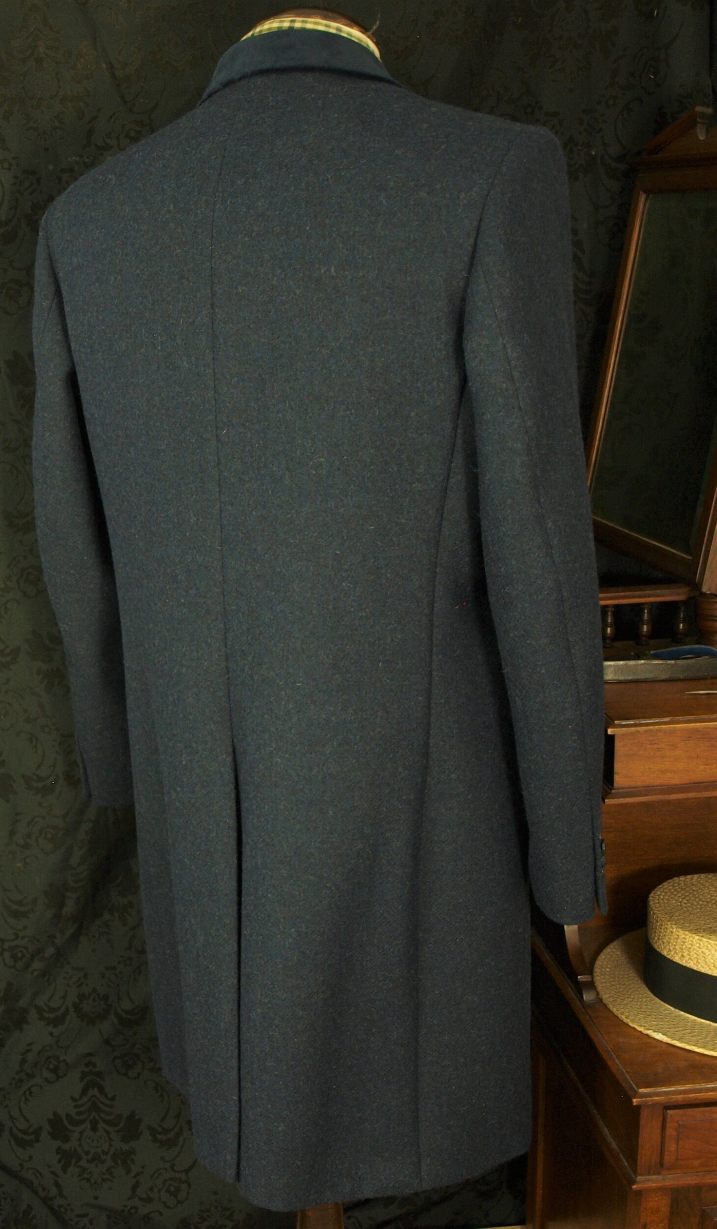 mens blue overcoat with velvet collar